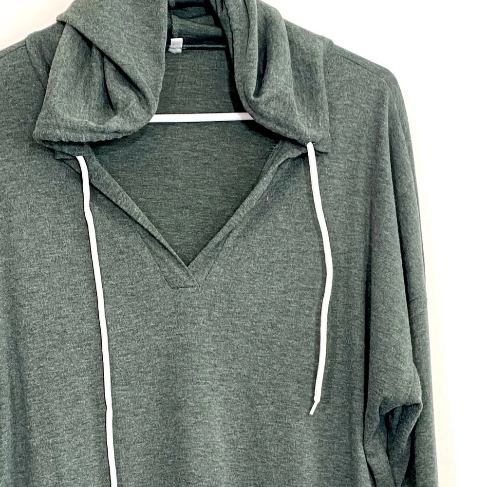 Sage green long sleeve hoodie shirt top, sz SM - Picture 10 of 16